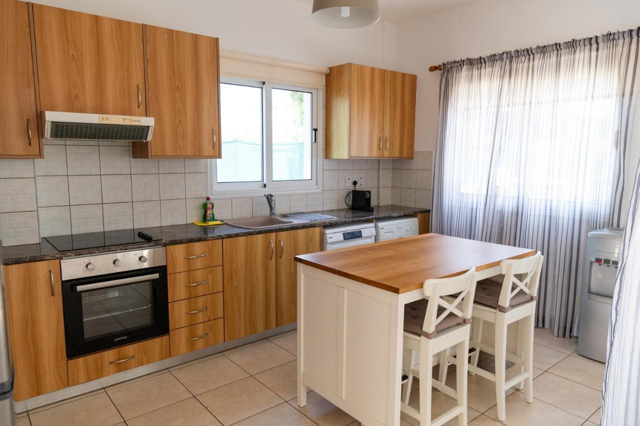 Konnos Villa Ekaterina Protaras Exteriör bild