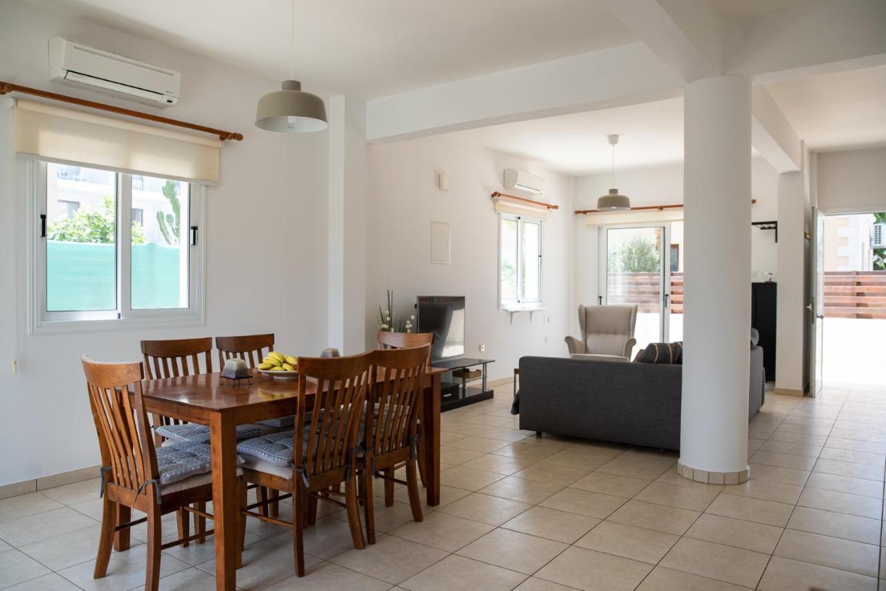 Konnos Villa Ekaterina Protaras Exteriör bild