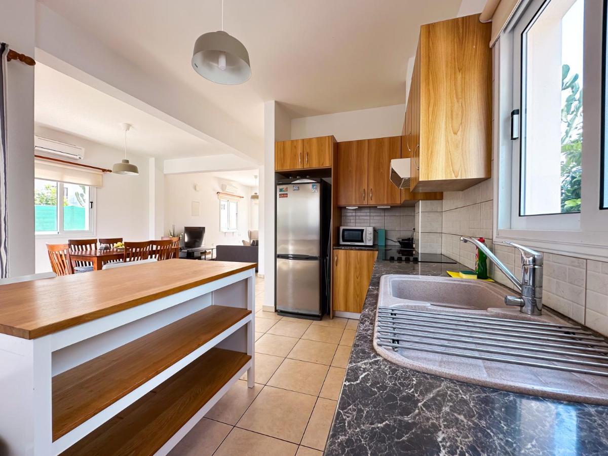 Konnos Villa Ekaterina Protaras Exteriör bild