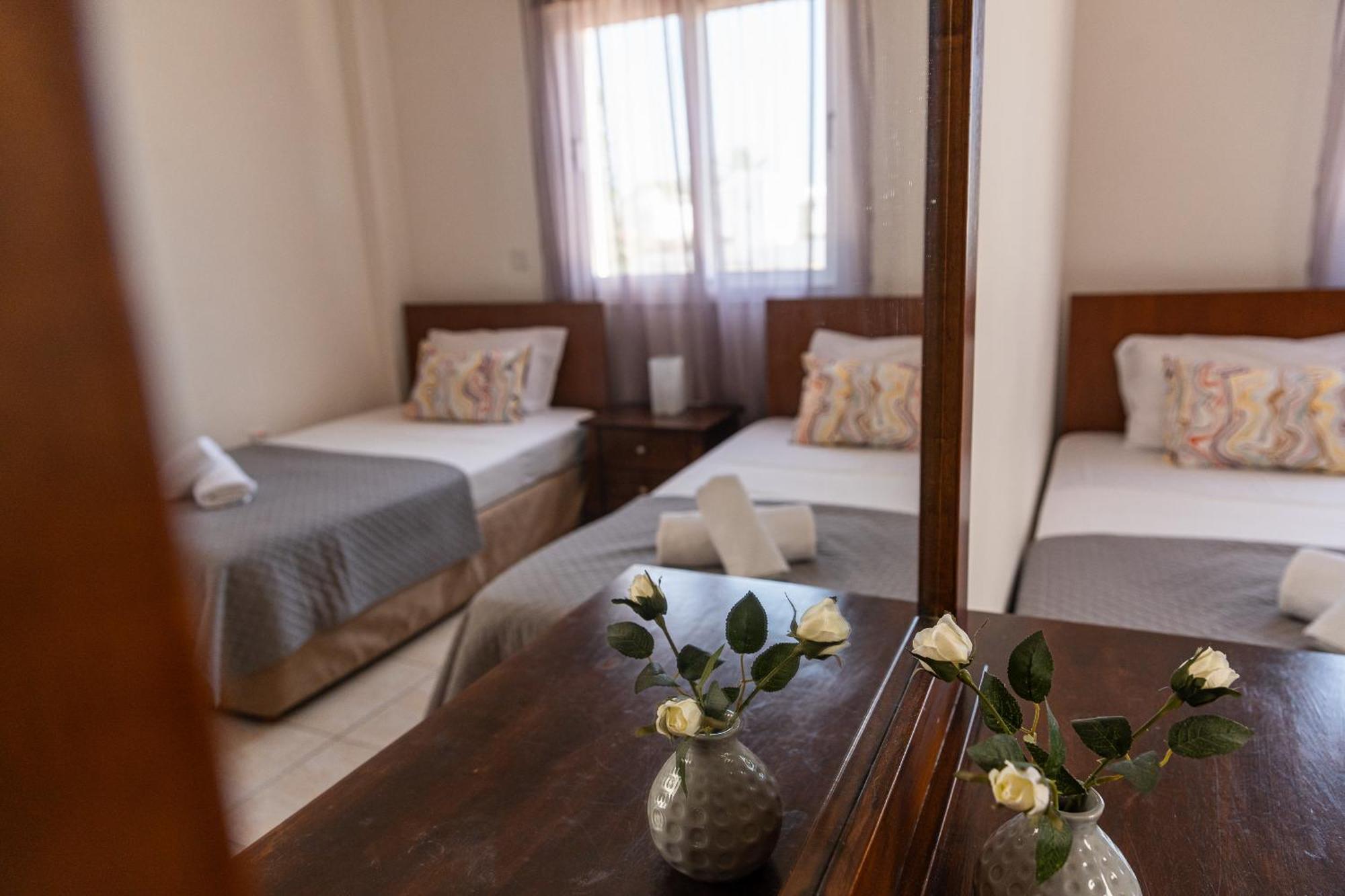 Konnos Villa Ekaterina Protaras Exteriör bild